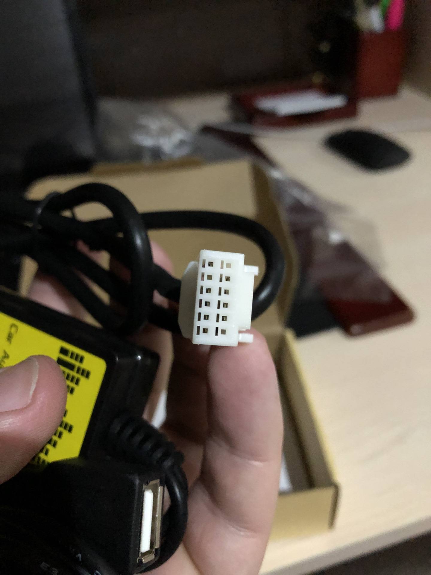 Как подключить usb флешку к автомагнитоле через aux